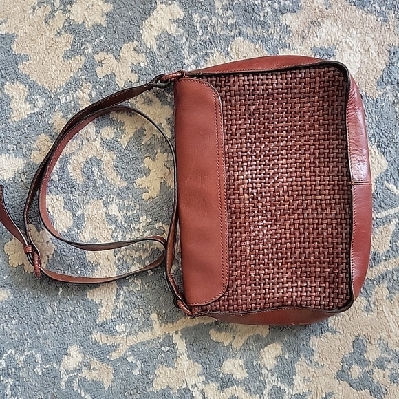 vintage Leather Crossbody Bag - Picture 2 of 9